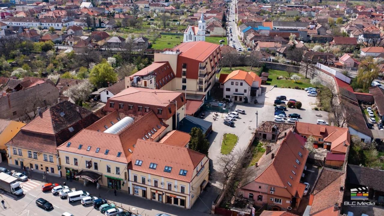 Hotel Leul De Aur Sebeş Eksteriør billede