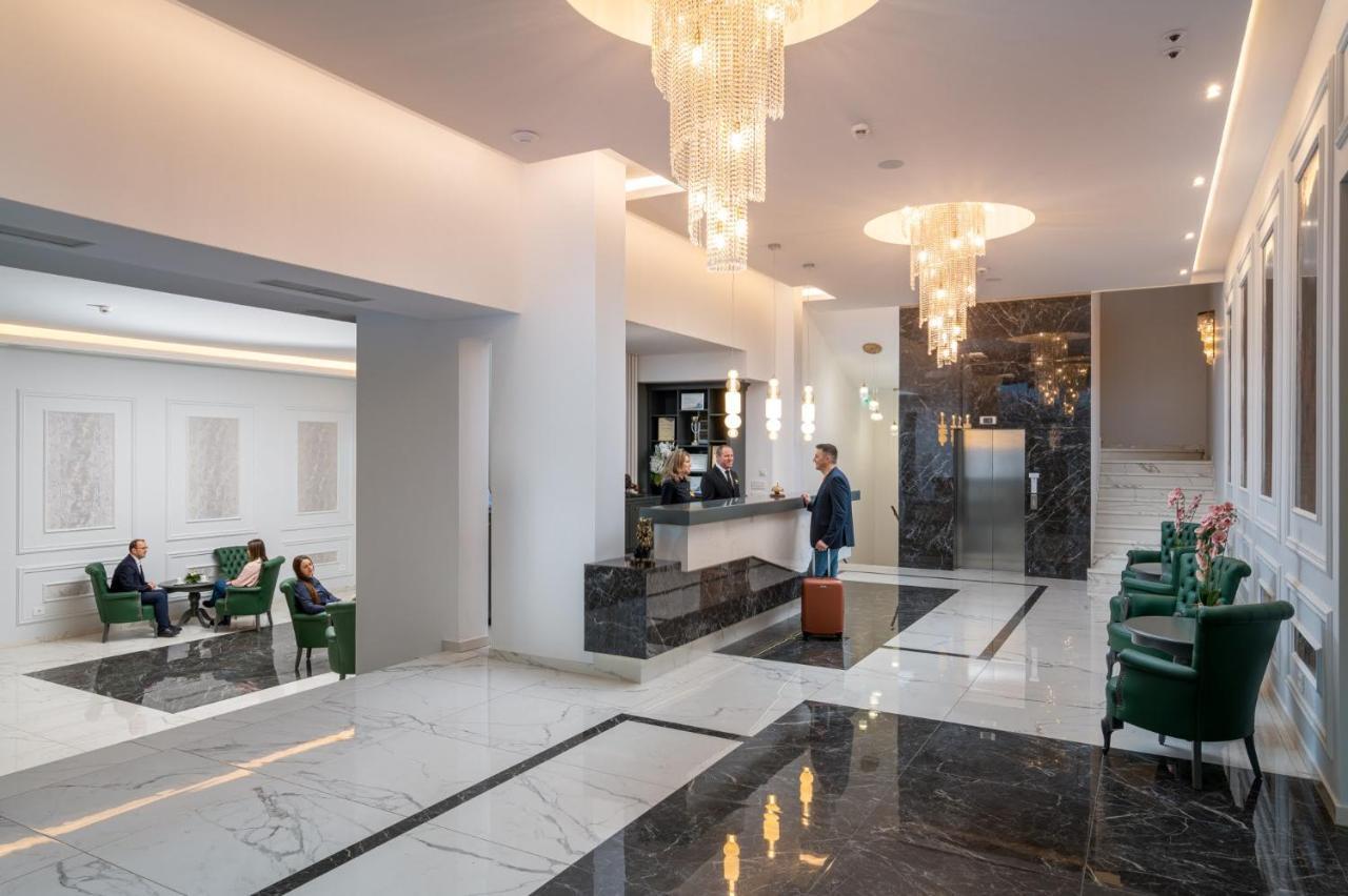 Hotel Leul De Aur Sebeş Eksteriør billede