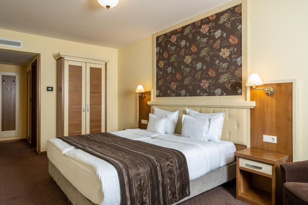 Hotel Leul De Aur Sebeş Eksteriør billede